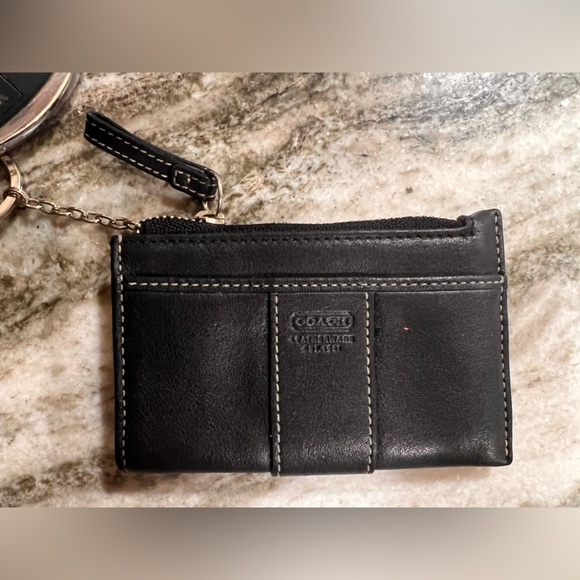Coach brown leather keychain wallet. New, barely used. Genuine leather. - Picture 5 of 9